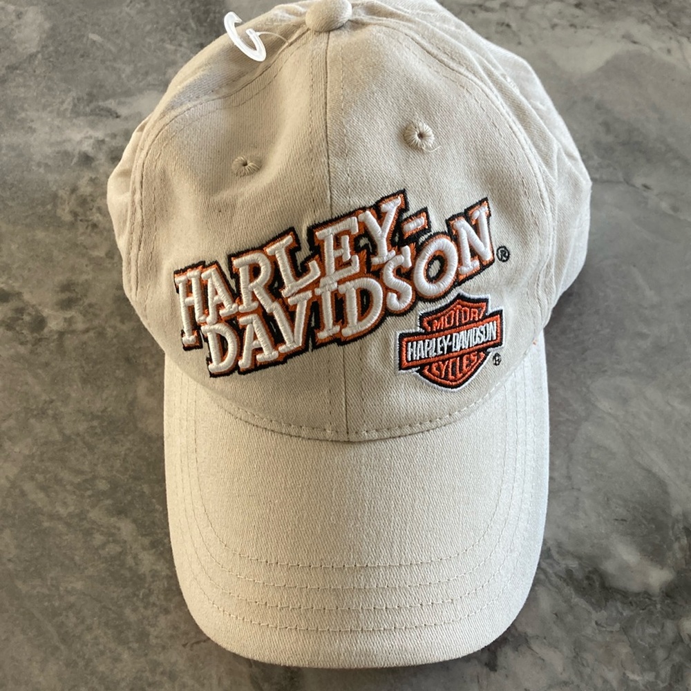 Harley Davidson adjustable ball cap.